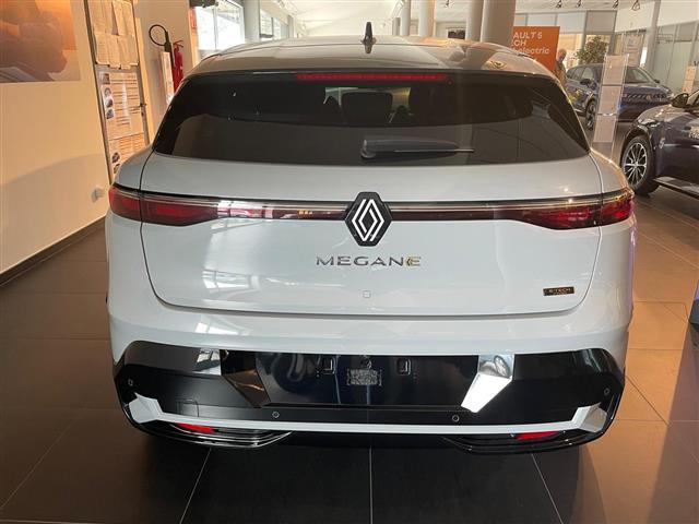 RENAULT Megane 00049758_VO38013022