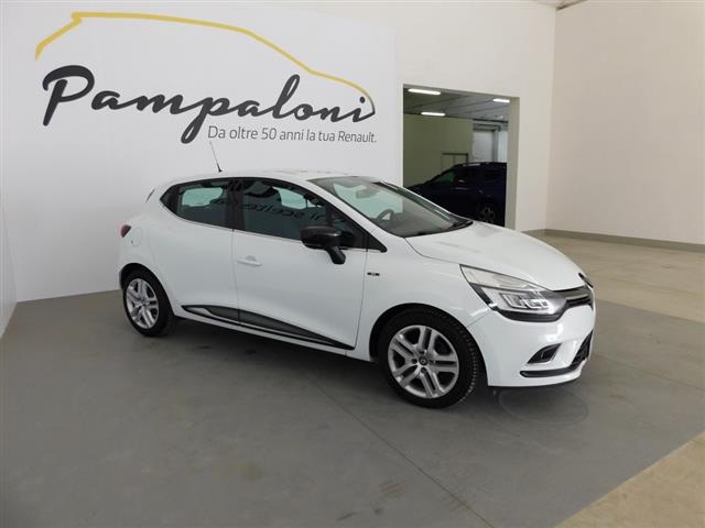 RENAULT Clio 03245887_VO38043894