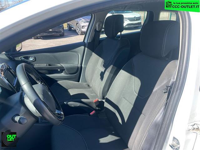 RENAULT Clio 00391399_VO38023217