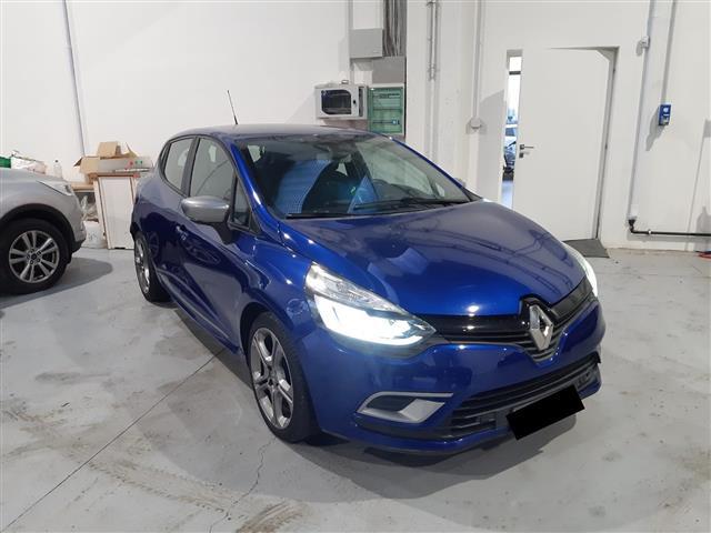 RENAULT Clio 02355497_VO38013041