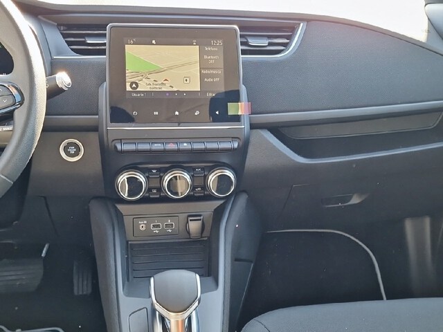 Inside Zoe  Blanco Quartz
