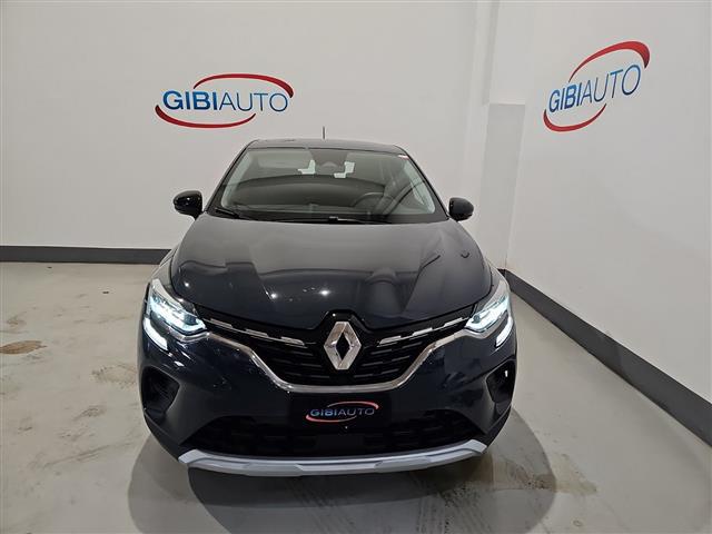 RENAULT Captur 02415978_VO38013170