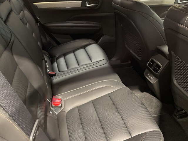 Inside Koleos  Negro
