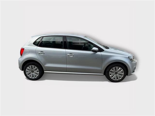 VOLKSWAGEN Polo V 2014 06194286_VO38013080