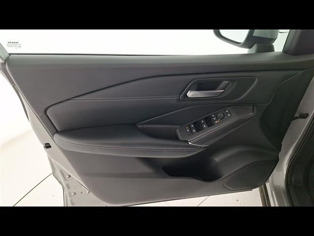NISSAN Qashqai 00949219_VO38023732