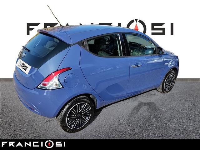 LANCIA Ypsilon 00025460_VO38013018