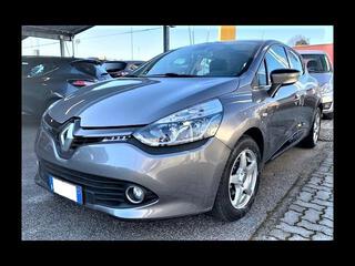 RENAULT Clio 00010692_VO38023507