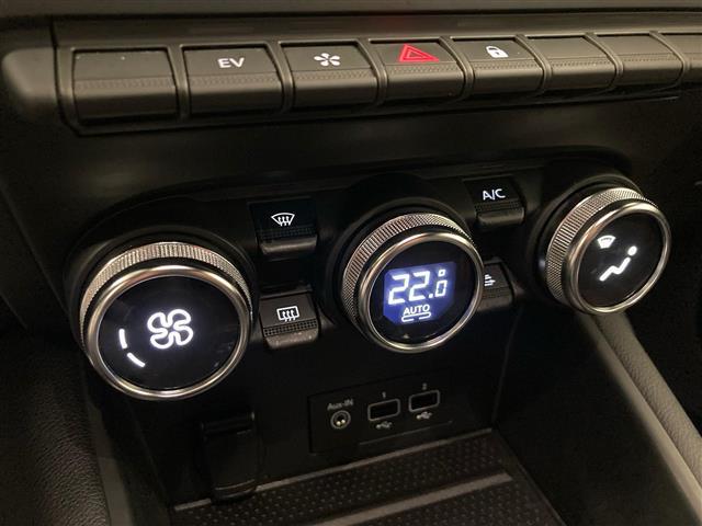 RENAULT Captur 00014366_VO38013022