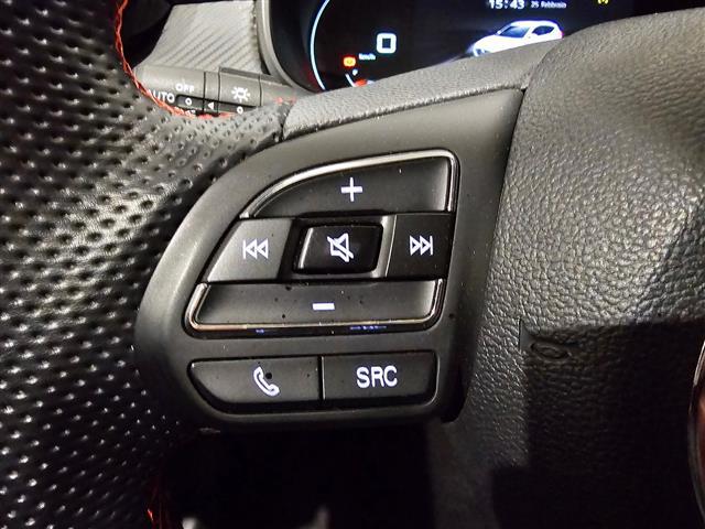 MG ZS 2021 02416232_VO38013170