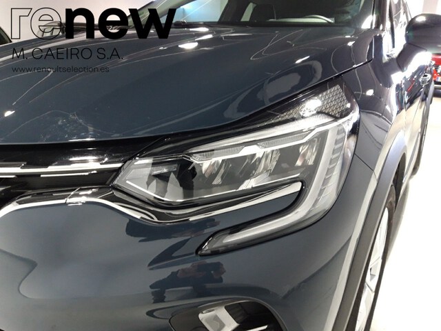 Outside Captur  Azul Volga con techo
