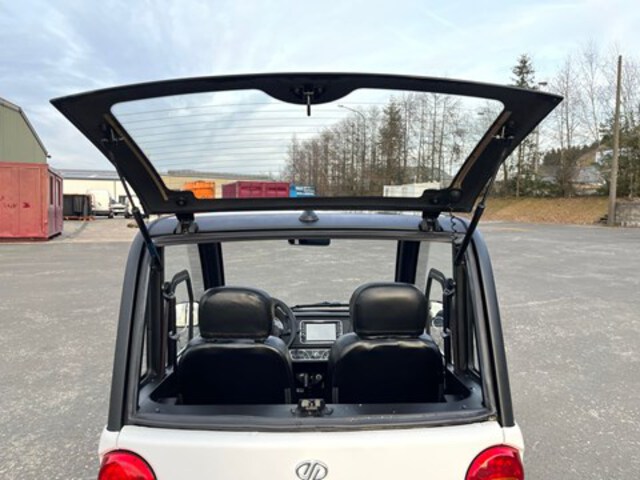 Exterieur Jiayuan City Car  wit