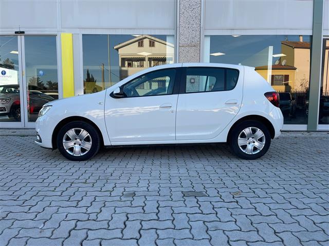 DACIA Sandero 05859690_VO38013080