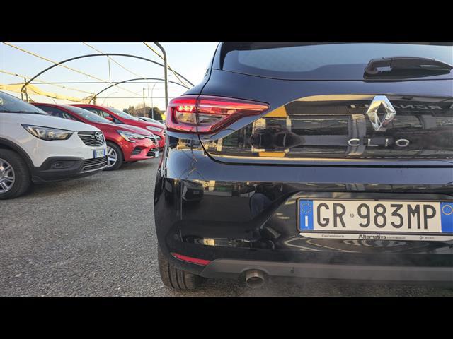 RENAULT Clio 00025757_VO38013404