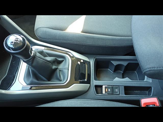 VOLKSWAGEN T Roc 2017 00024144_VO38013404