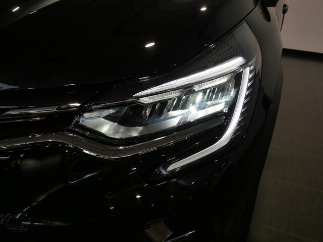 Outside Captur  NEGRO