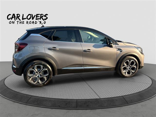 RENAULT Captur 05258149_VO38013034