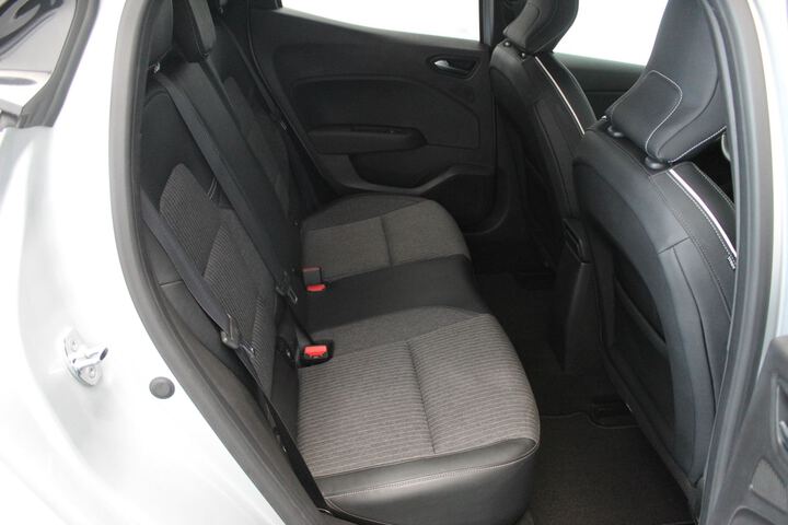Inside Clio  Gris