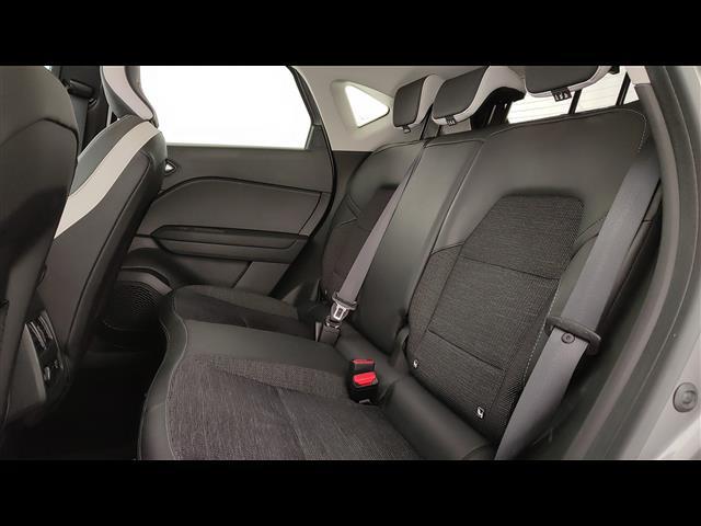 RENAULT Captur 00948035_VO38023732