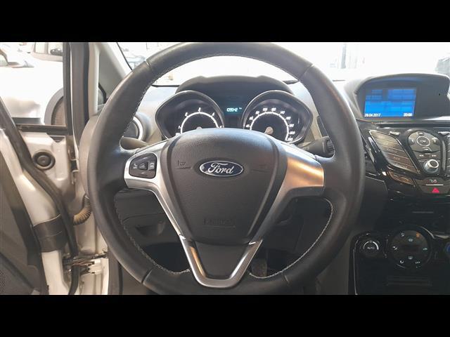 FORD Fiesta 02490623_VO38013041