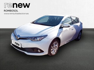 TOYOTA - AURIS
