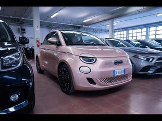 FIAT 500e 40002059_VO38053400