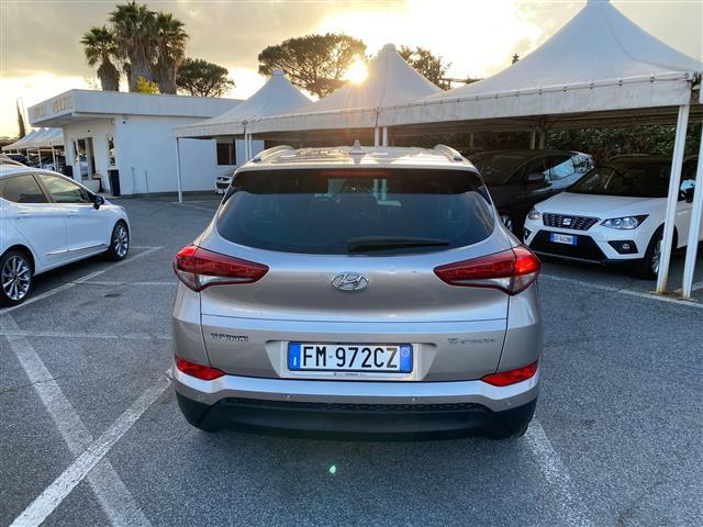 HYUNDAI Tucson 02641070_VO38043366