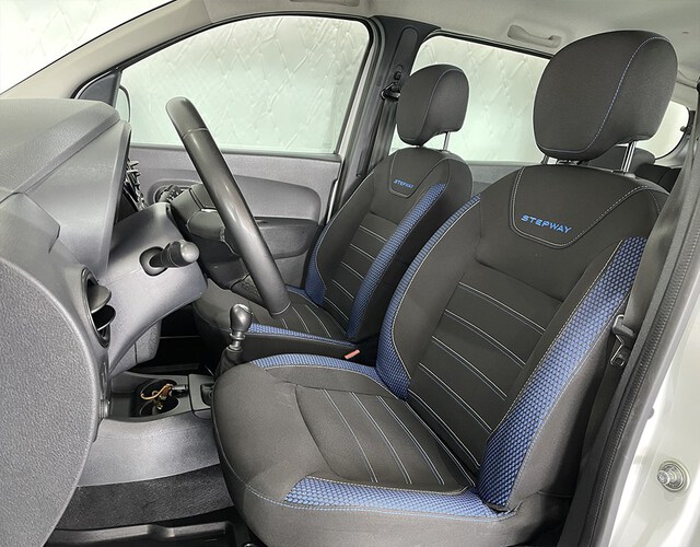 Inside Lodgy Diesel  BLANCO