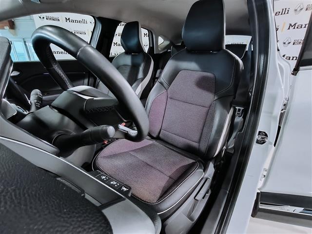RENAULT Captur 00014600_VO38013022