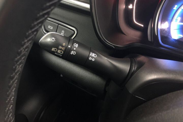 Inside Kadjar Diesel  Azul Cosmos