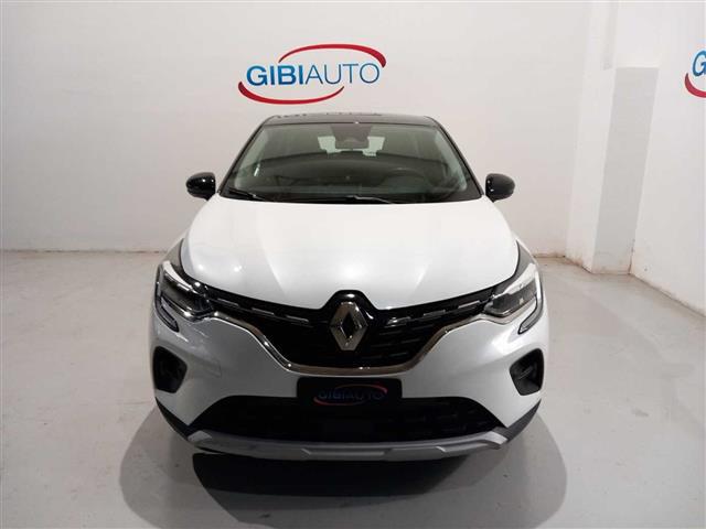 RENAULT Captur 02416075_VO38013170