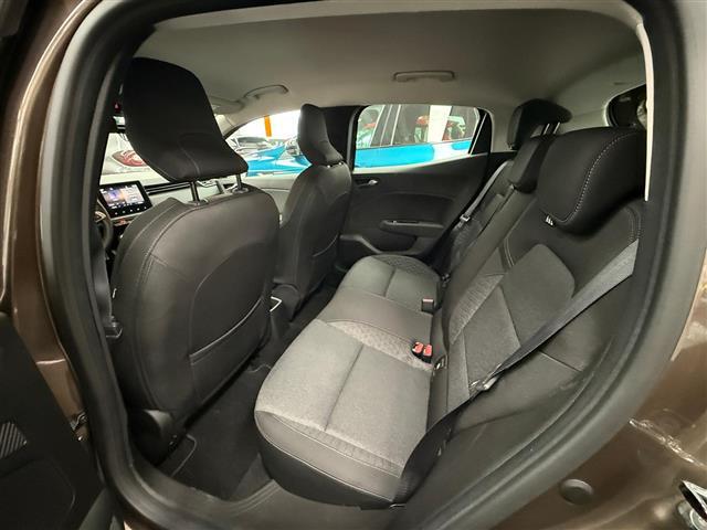 RENAULT Clio 00012956_VO38023184