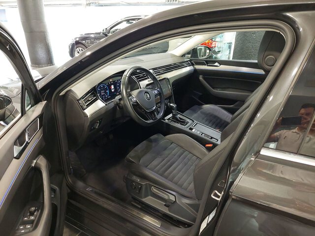 Inside Passat Variant Híbrido  Gris