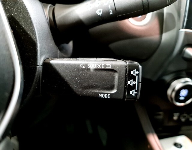 Inside Captur  Negro Brillante con 