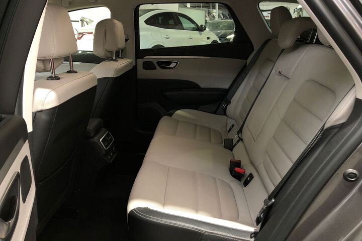 Inside Talisman Sport Tourer Diesel  Gris