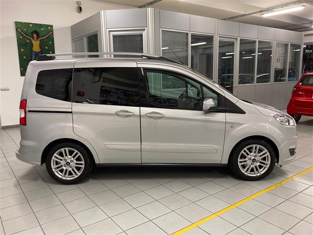 FORD Tourneo Courier 00014150_VO38013022