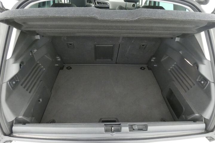 Inside 3008  Blanco Banquise