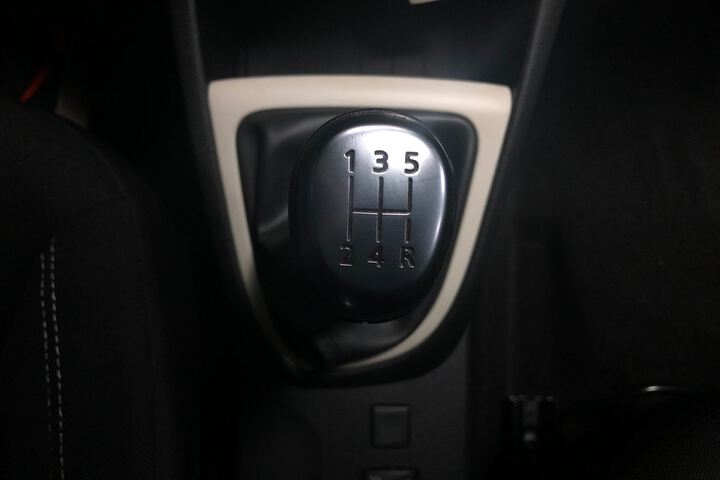 Inside Captur  Blanco Marfil