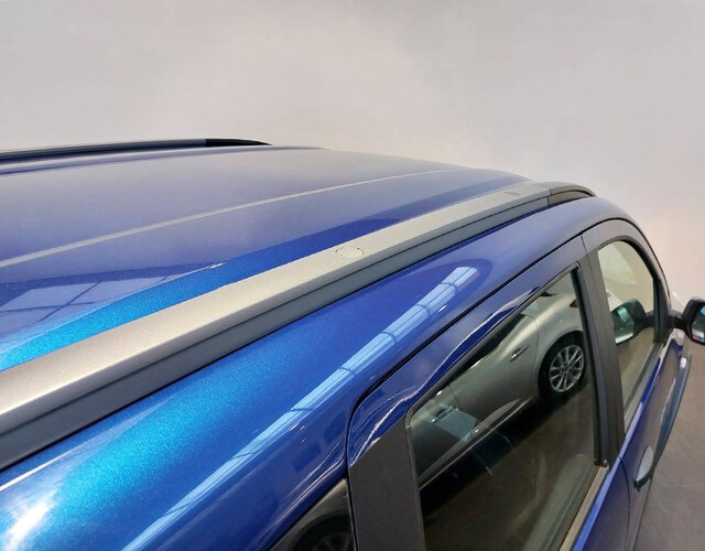 Outside Lodgy Diesel  Azul Turquesa