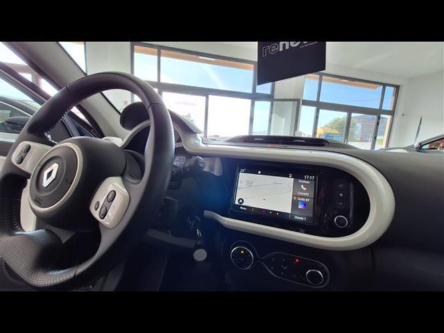 RENAULT Twingo 00811608_VO38013074