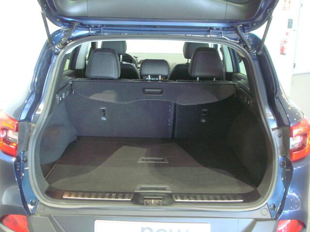 Outside Kadjar Diesel  Azul Cosmos