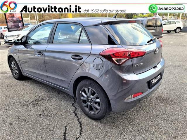 HYUNDAI i20 00955767_VO38023207
