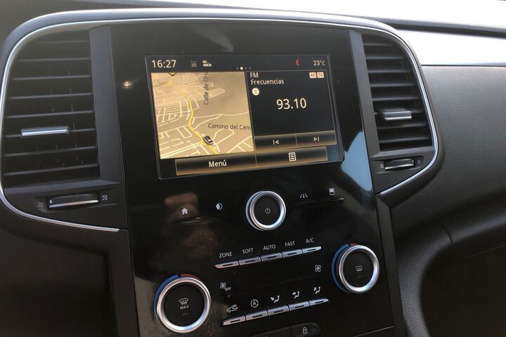Inside Talisman Sport Tourer Diesel  Gris