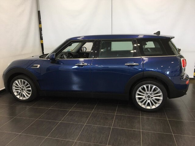 Outside  F54 Clubman Diesel  Lapisluxury Blue