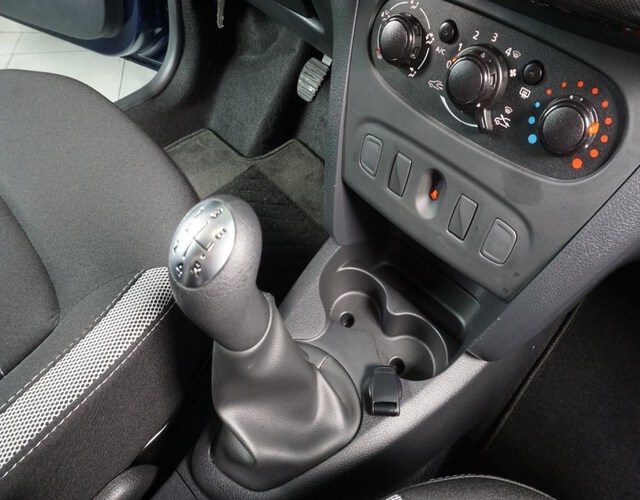 Inside Sandero Diesel  Azul Cosmos