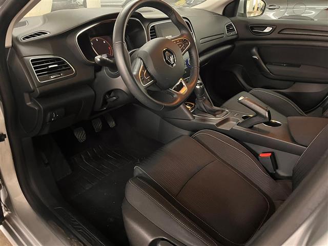 RENAULT Megane 00023459_VO38013404