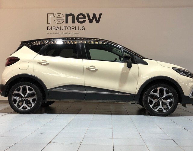 Outside Captur  Marfil Delhi