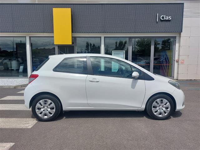 TOYOTA Yaris 05879925_VO38013080