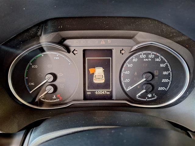 TOYOTA Yaris 00753235_VO38013074