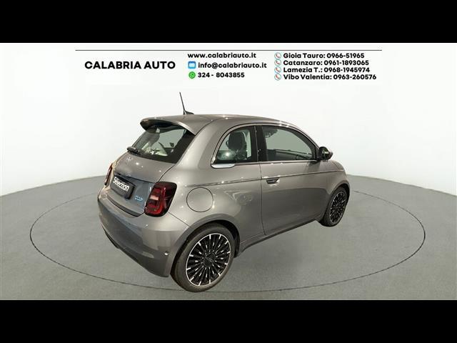 FIAT 500e 00006544_VO38033579