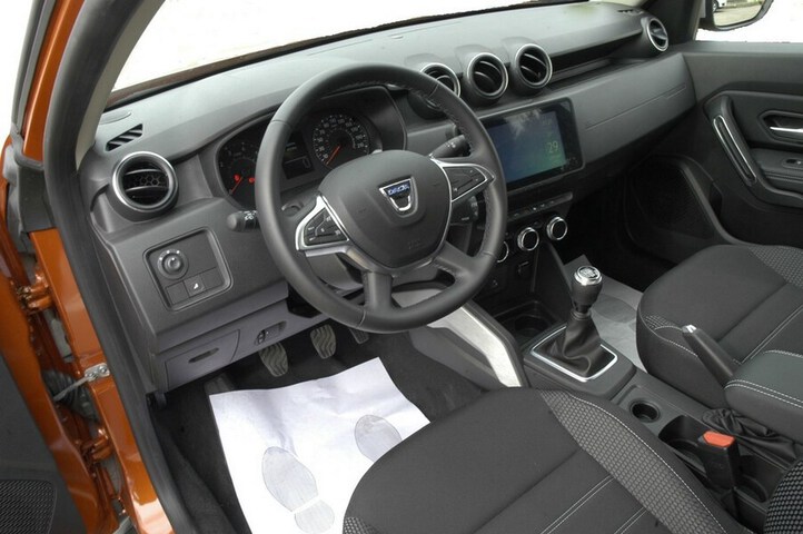 Inside  DUSTER  Naranja Arizona